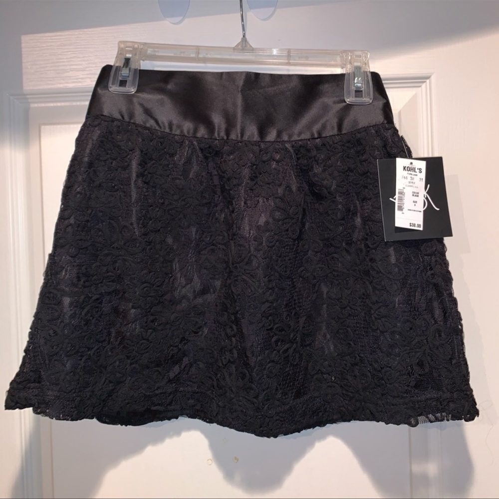 🔥NWT🔥| LBK | Black Skirt
